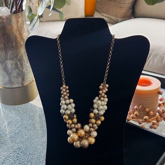 Lia Sophia Jewelry - NWOT Lia Sophia Pearl Necklace